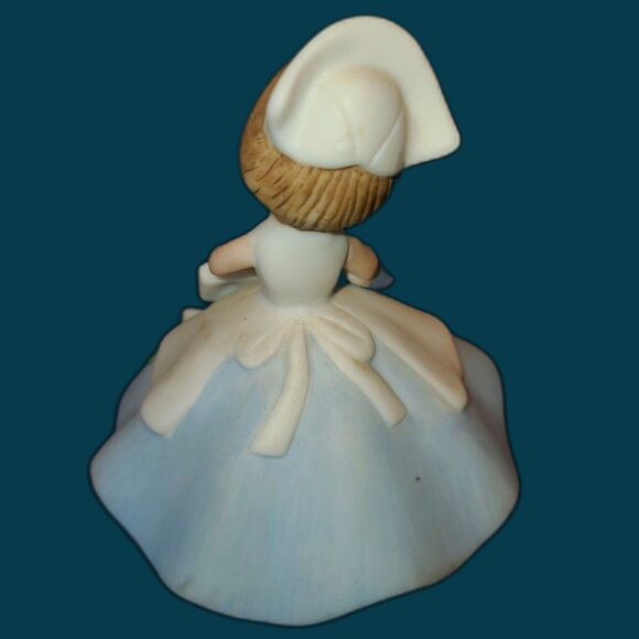 VERY RARE Josef Original RED CROSS Nurse Figurine Holding Soap Towel - Picture 2 of 5